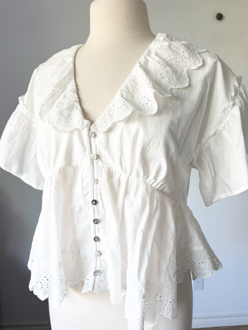 White Eyelet Ruffle Button-Front Top - Picture 3 of 13
